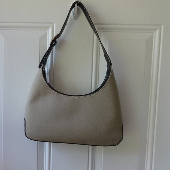 BPI Creations shoulder bag , tan canvas, black faux leather trim, top zip, NWT, - Picture 2 of 16